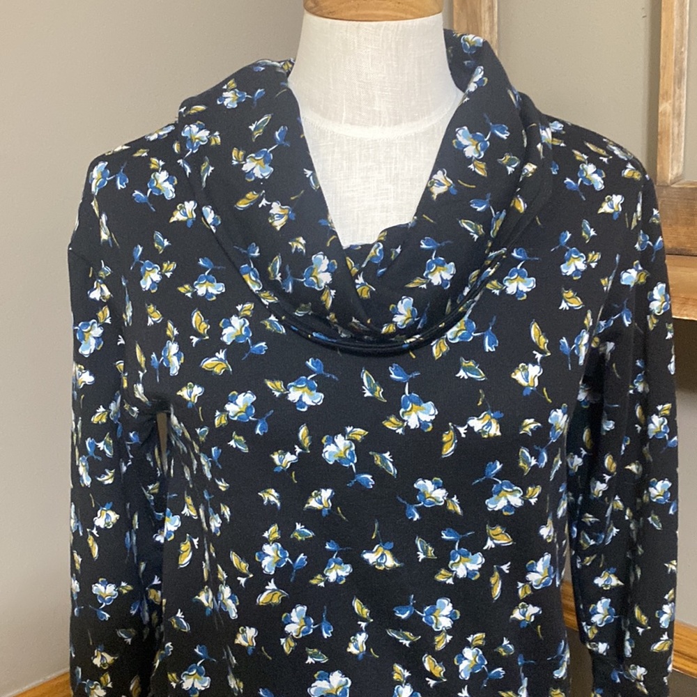 Emaline black floral cowl neck long sleeve top size PS - Picture 4 of 6